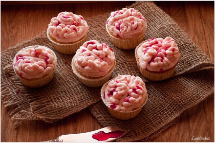 babeczki-mózgi-na-halloween-cupcakes-6