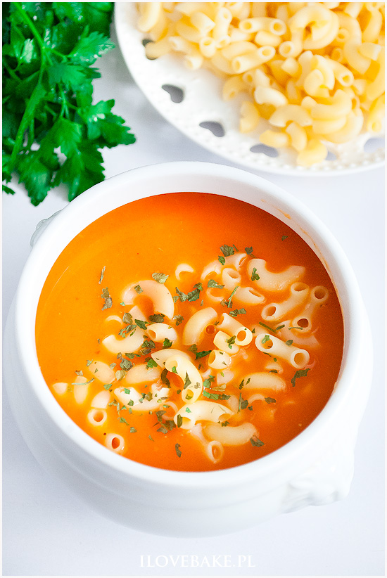 zupa pomidorowa ze świeżych pomidorów