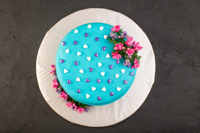 kwiaty jadalne na tort